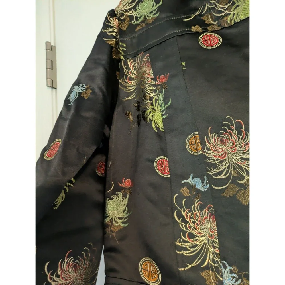 Vintage silk blend satin jacket Asian embroidery black 8 Night Lights - Picture 6 of 7